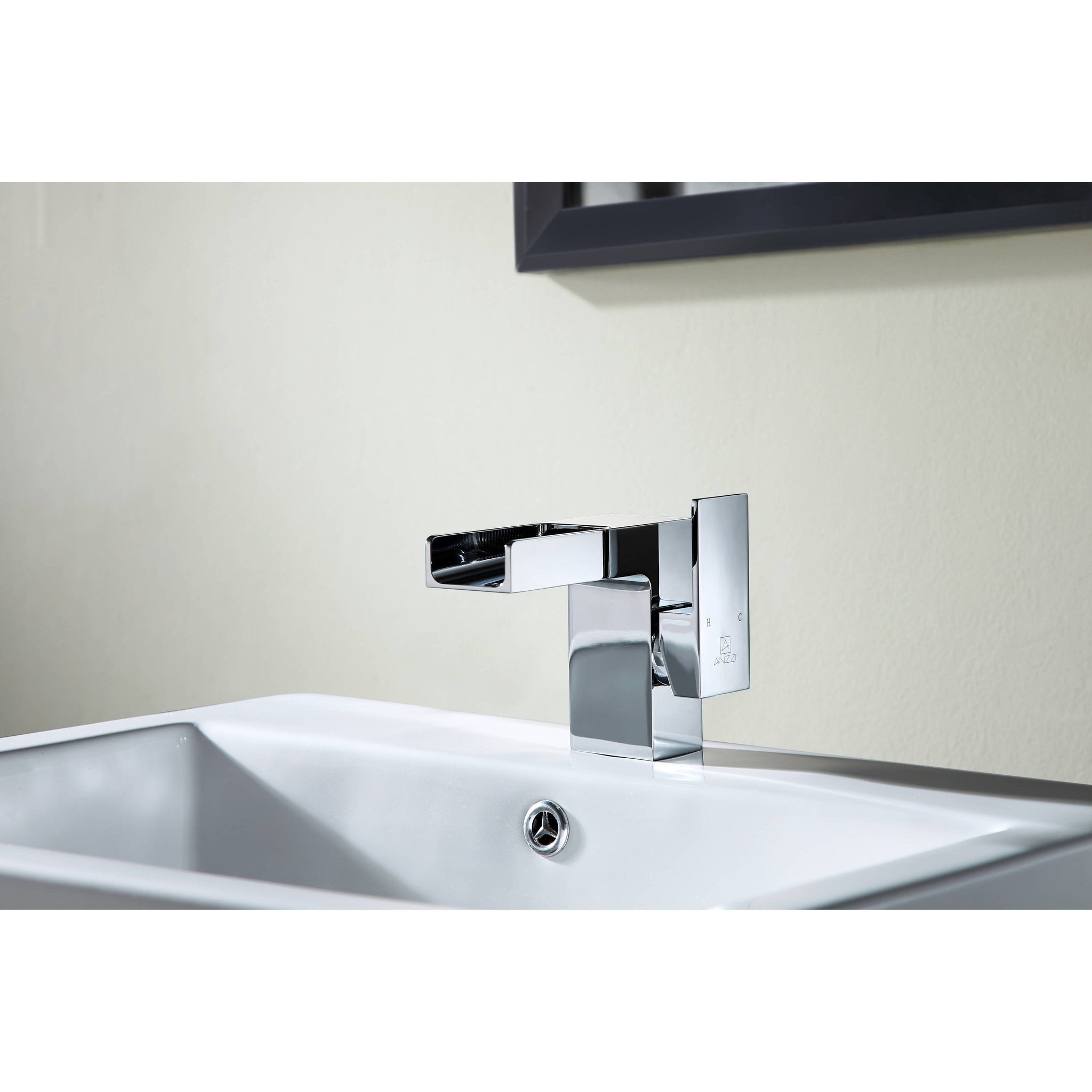 ANZZI, ANZZI Zhona Series 5" Single Hole Polished Chrome Low-Arc Bathroom Sink Faucet